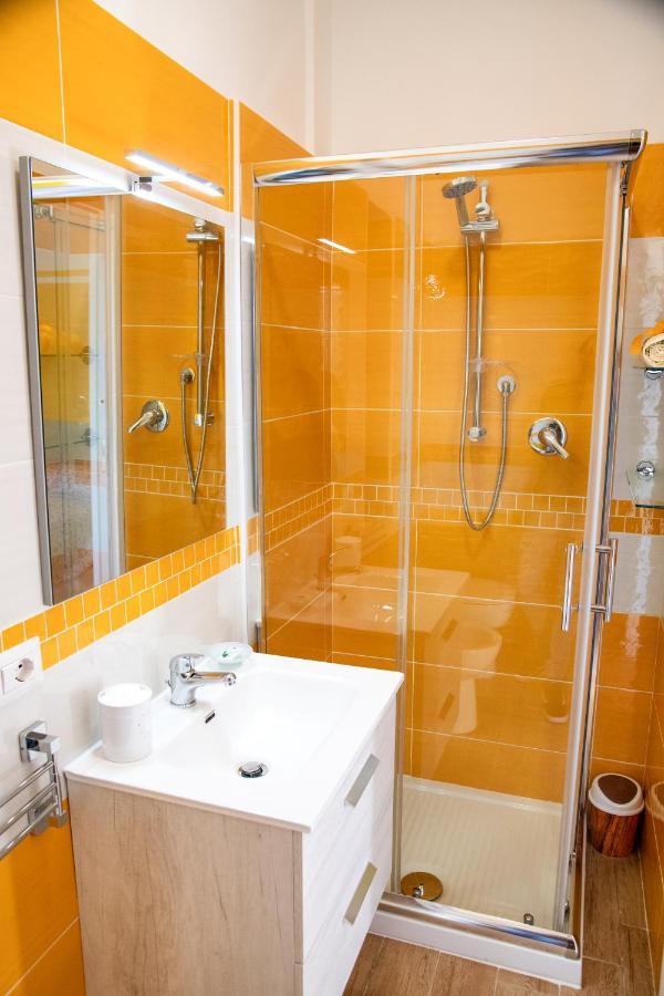 B&B Binario Nove E Tre Quarti Agropoli Exterior photo